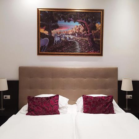 פראג The Palace Suites And Apartments מראה חיצוני תמונה